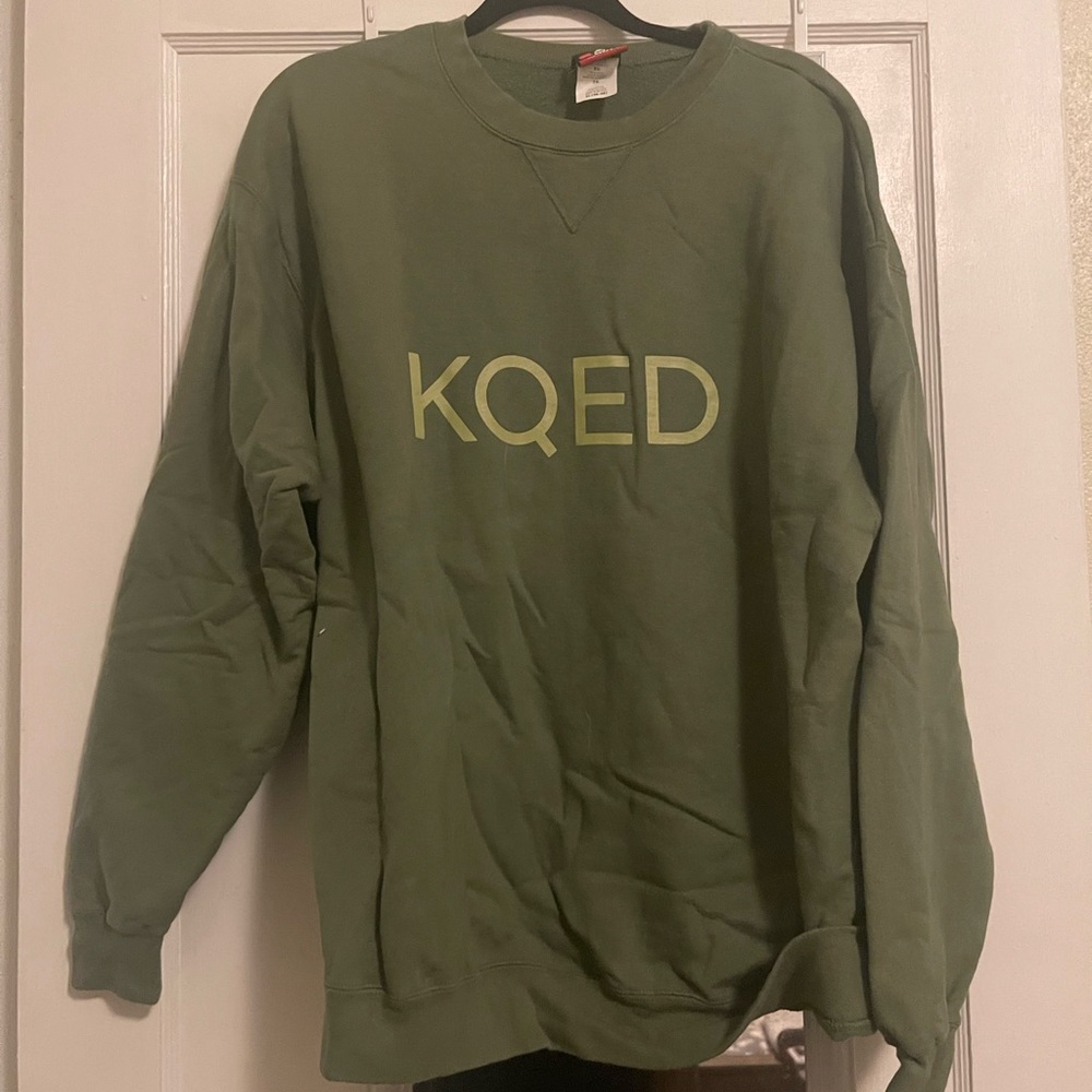 Hanes Sweatshirt